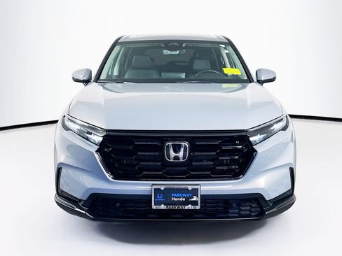 Used 2025 Honda CR-V EX image 2