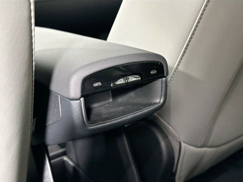 New 2025 Volvo EX30 Plus w/ Protection Package Premier image 25