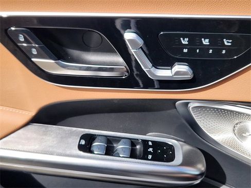 New 2026 Mercedes-Benz CLE 300 4MATIC Cabriolet image 11