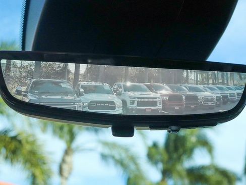 Used 2024 GMC Sierra 2500 Denali Ultimate image 32