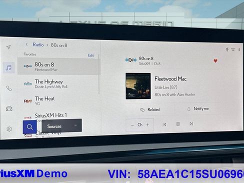 Certified 2025 Lexus ES 300h w/ Luxury Package image 36