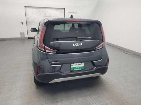 Used 2025 Kia Soul S FWD image 6