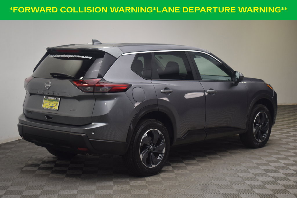 Used 2025 Nissan Rogue SV AWD/4WD image 5