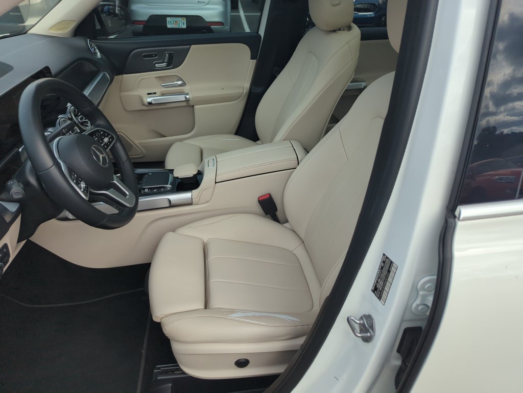 Used 2021 Mercedes-Benz GLB 250 image 12