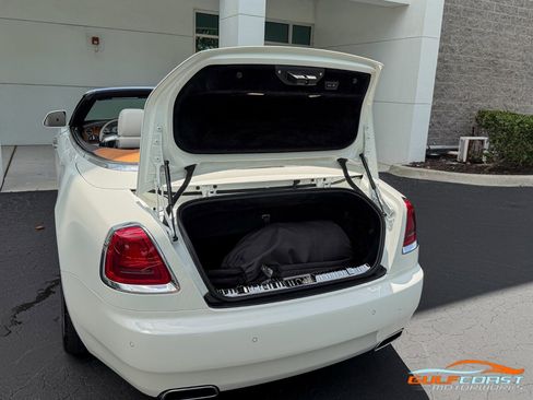 Used 2017 Rolls-Royce Dawn RWD image 43