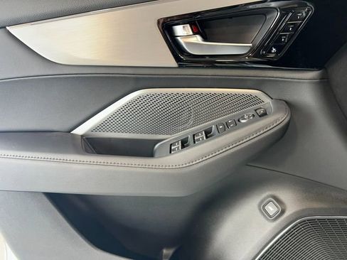 New 2026 Acura MDX SH-AWD image 16