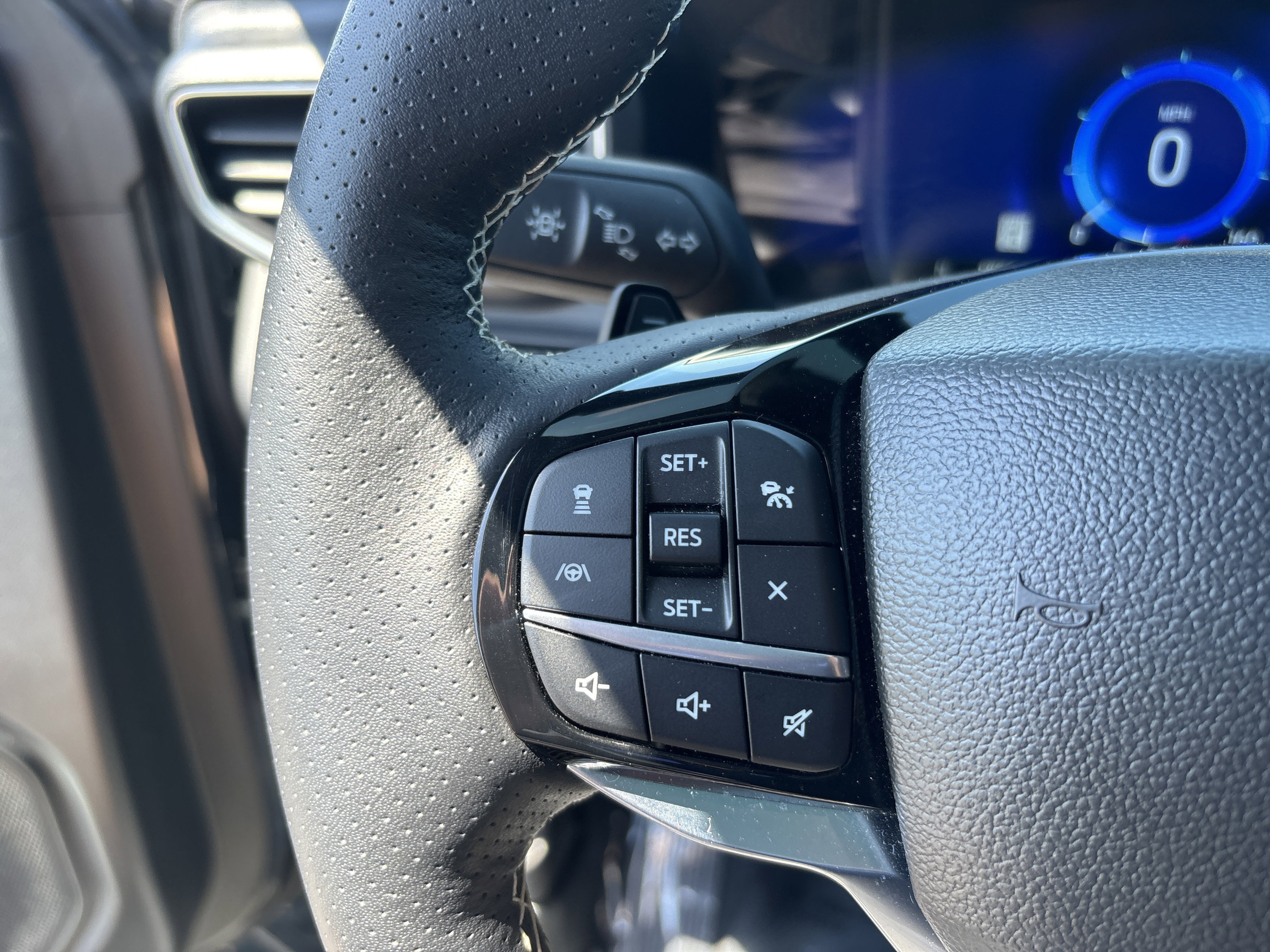 Used 2023 Ford Explorer ST w/ Equipment Group 401A AWD/4WD image 14