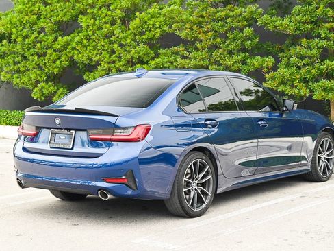 Used 2022 BMW 330i Sedan w/ Driving Assistance Package RWD image 4