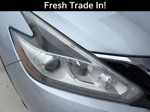 Used 2015 Nissan Murano S w/ Navigation Package AWD/4WD image 5