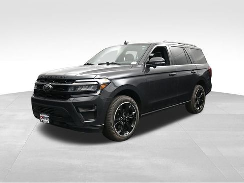 Used 2023 Ford Expedition Limited image 7