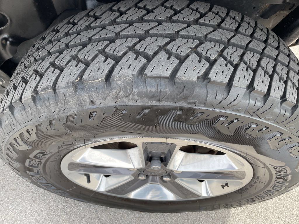 Used 2022 Jeep Wrangler Unlimited Sahara AWD/4WD image 26