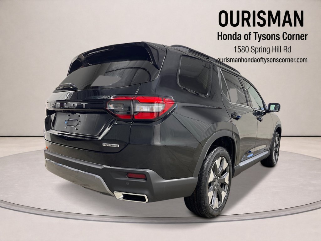 New 2026 Honda Pilot Touring image 3