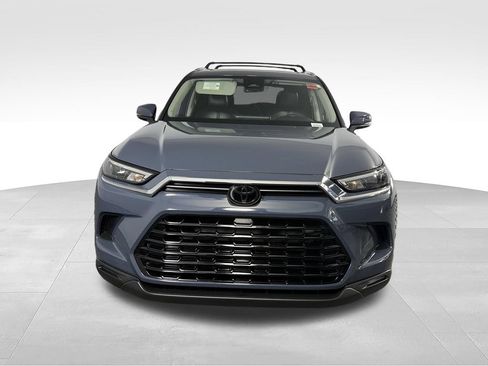 Used 2024 Toyota Grand Highlander FWD image 10