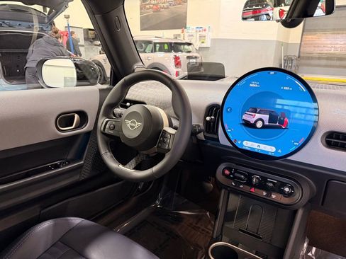 Used 2025 MINI Cooper S FWD image 24