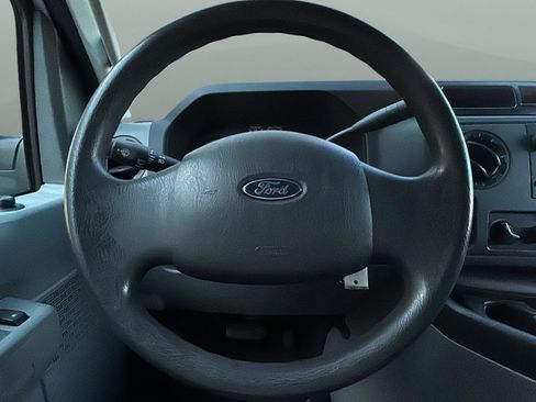 Used 2014 Ford E-250 and Econoline 250 Van 3D w/ Power Group image 24