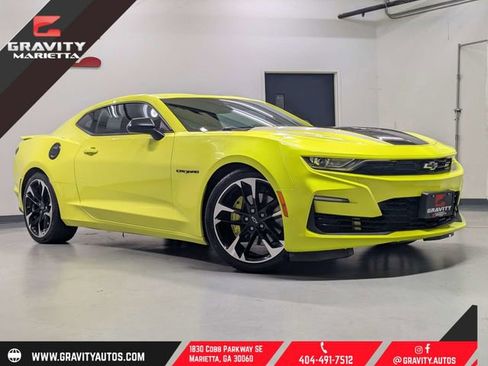 Used 2021 Chevrolet Camaro SS RWD image 1