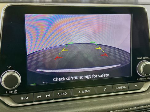 Used 2023 Nissan Rogue SV image 22