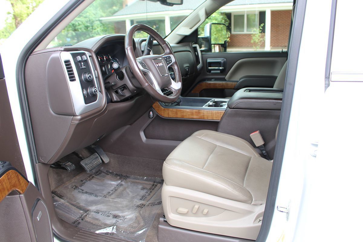 Used 2017 GMC Sierra 1500 SLT AWD/4WD image 7