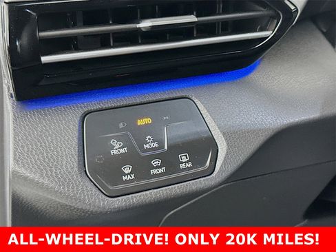 Used 2023 Volkswagen ID.4 Pro S image 29