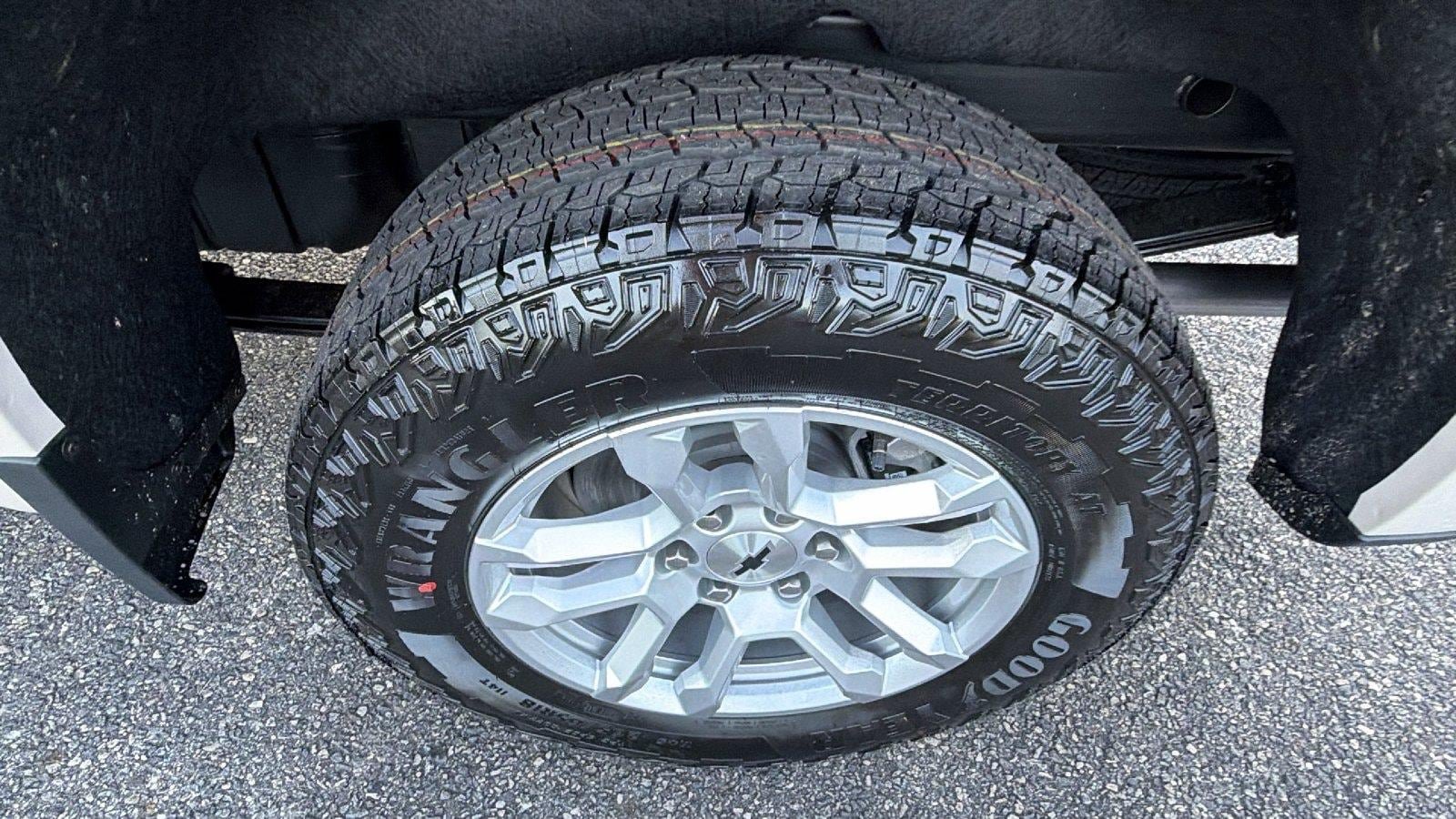 New 2026 Chevrolet Silverado 1500 RST AWD/4WD image 13