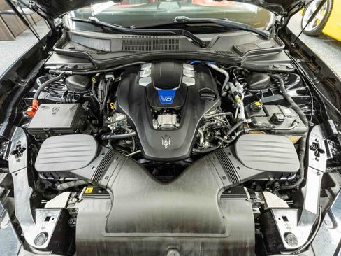 Used 2018 Maserati Ghibli S GranLusso image 15