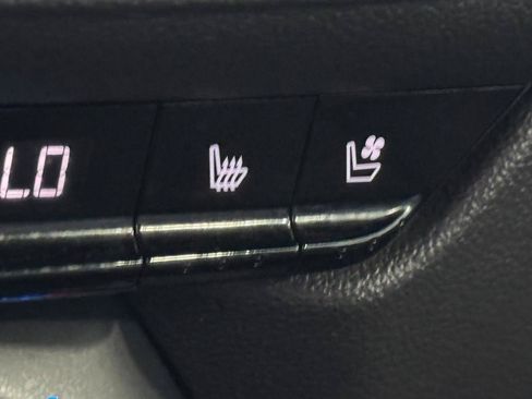Used 2019 Chevrolet Blazer RS AWD/4WD image 19