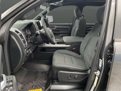 New 2026 RAM 1500 4x4 Crew Cab image 4