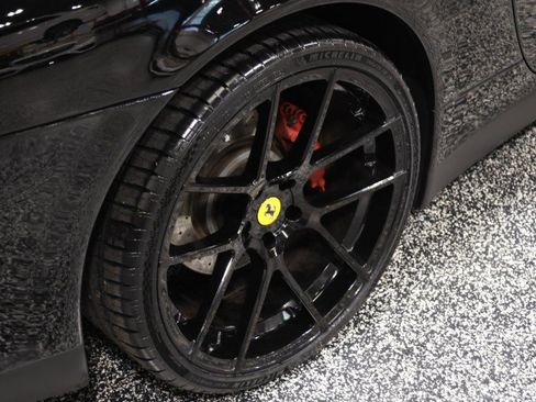 Used 2005 Ferrari 612 Scaglietti RWD image 11