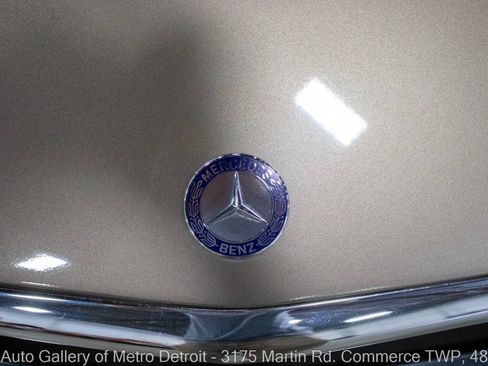 Used 1987 Mercedes-Benz 560 SL image 31
