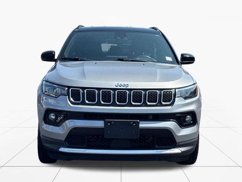 Used 2024 Jeep Compass Limited AWD/4WD image 9