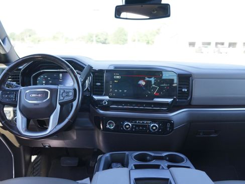 Used 2024 GMC Sierra 1500 SLT w/ X31 Off-Road Package AWD/4WD image 21