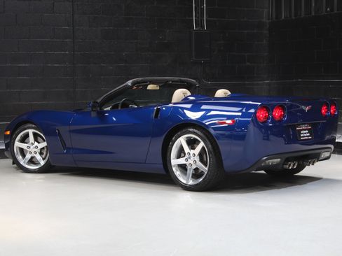 Used 2005 Chevrolet Corvette Convertible w/ Preferred Equipment Group RWD image 15
