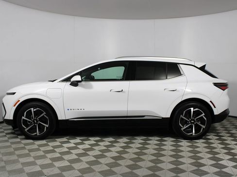 Used 2025 Chevrolet Equinox EV LT w/ Convenience Package image 28