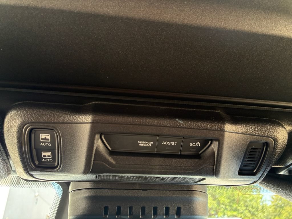 New 2026 Jeep Wrangler Unlimited Sahara AWD/4WD image 25