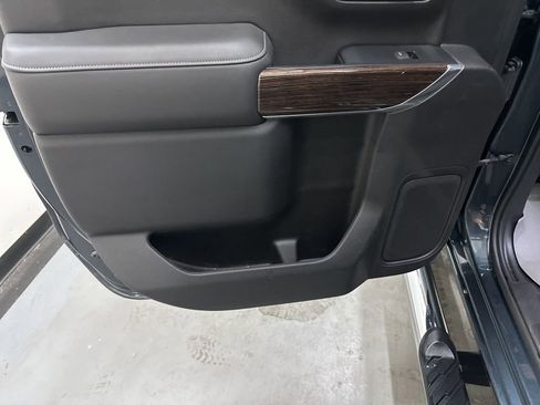 Used 2019 GMC Sierra 1500 SLE w/ SLE Value Package image 55