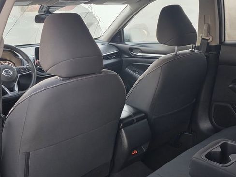 Used 2022 Nissan Altima 2.5 SV image 16