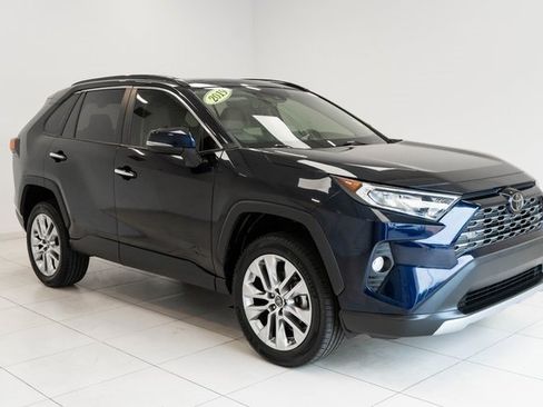 Used 2019 Toyota RAV4 Limited image 7