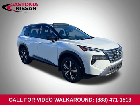 Used 2024 Nissan Rogue SL w/ SL Premium Package image 1