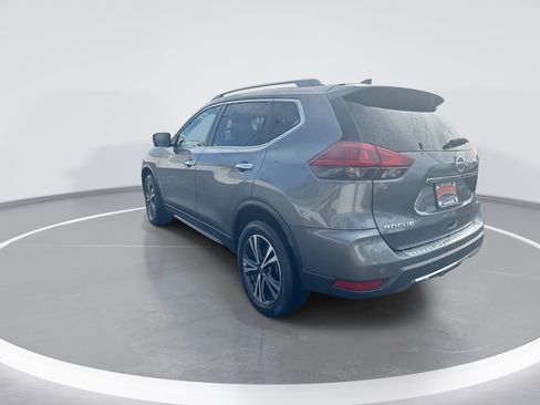 Used 2020 Nissan Rogue SV w/ Premium Package AWD/4WD image 6
