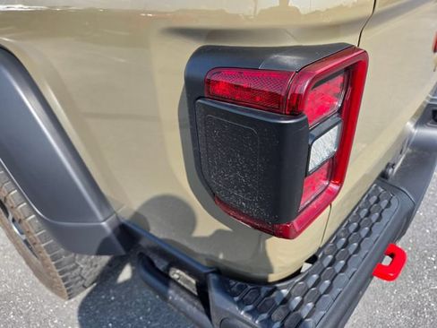 Used 2020 Jeep Gladiator Rubicon AWD/4WD image 13