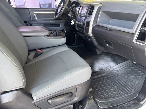 Used 2018 RAM 2500 Tradesman w/ Power & Remote Entry Group image 30