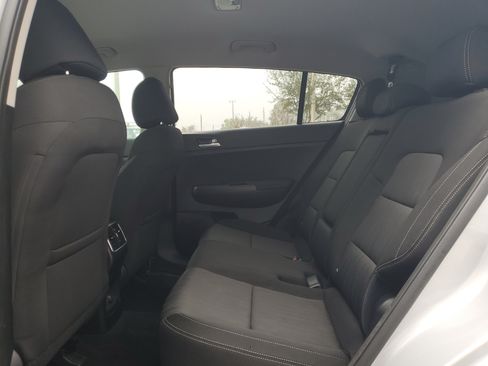Used 2019 Kia Sportage LX FWD image 17