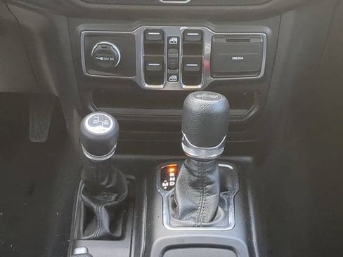Used 2023 Jeep Wrangler Unlimited w/ 8.4" Radio Group AWD/4WD image 17