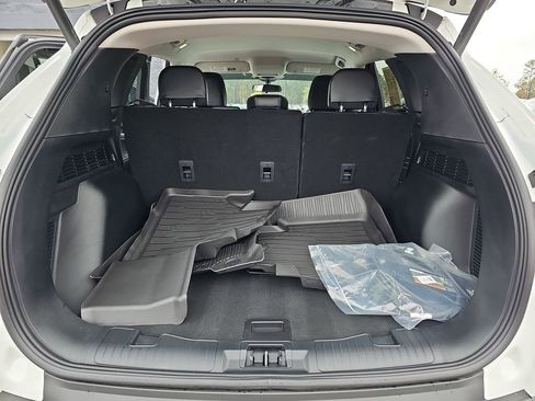 Used 2025 Ford Escape SE image 15