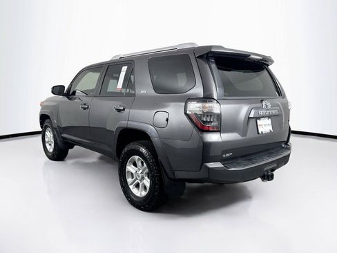 Used 2017 Toyota 4Runner SR5 AWD/4WD image 12