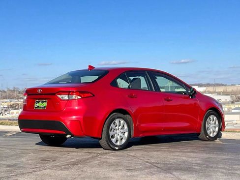 Used 2020 Toyota Corolla LE FWD image 8