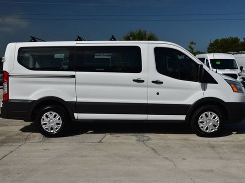 Used 2016 Ford Transit 150 XLT image 8