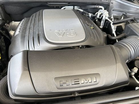 Certified 2023 Dodge Durango R/T RWD image 12