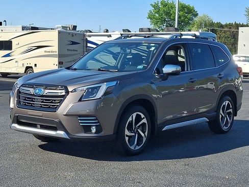 Used 2024 Subaru Forester Touring AWD/4WD image 6