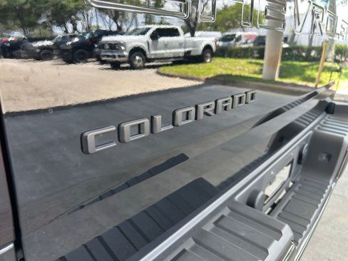 Used 2022 Chevrolet Colorado LT w/ LT Convenience Package RWD image 17